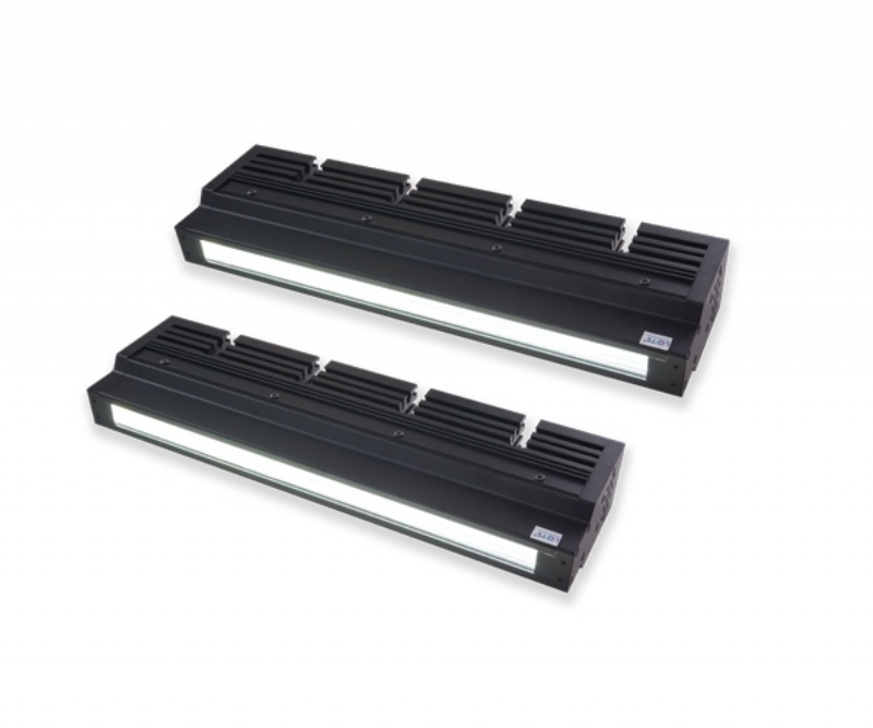 自然冷卻線光源